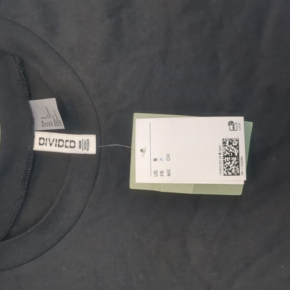 Two Black Tee Shirts Bundle - Picture 5 of 6